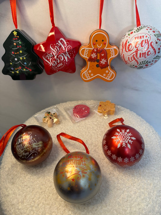 Boules surprise avec 3 fondants à accrocher à votre sapin 🌲